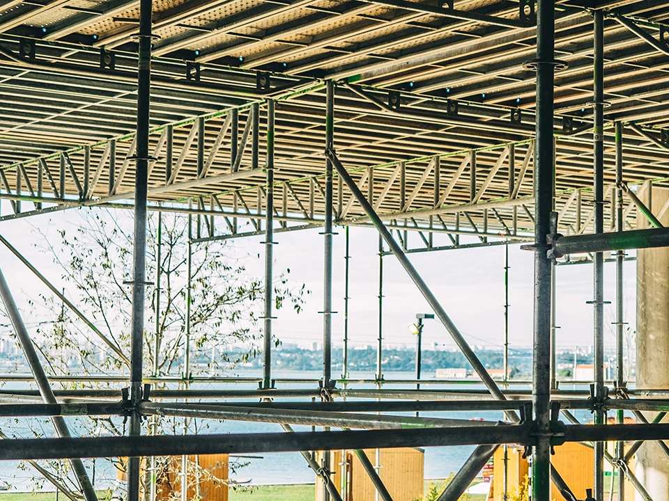 Construção Civil, Restauro e Infraestruturas | GÉNERO INÉDITO