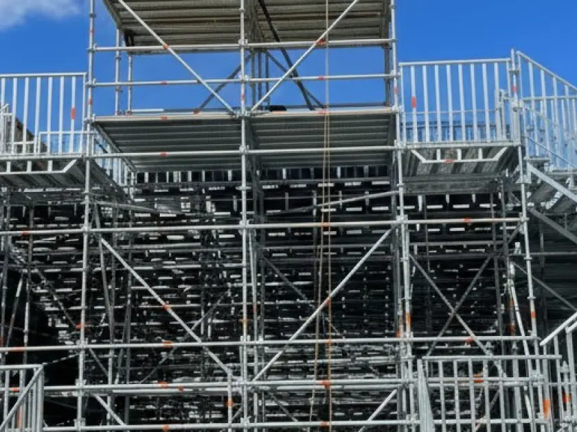 Teatro em Almada | Género Inédito