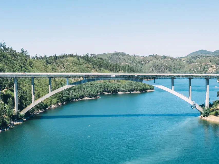 PONTE DO ZÊZERE | Género Inédito