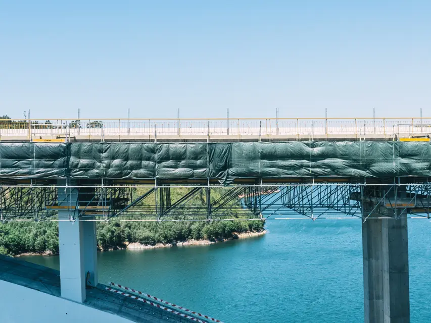 PONTE DO ZÊZERE | Género Inédito
