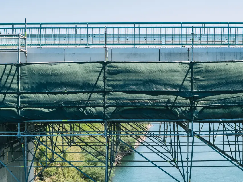 PONTE DO ZÊZERE | Género Inédito